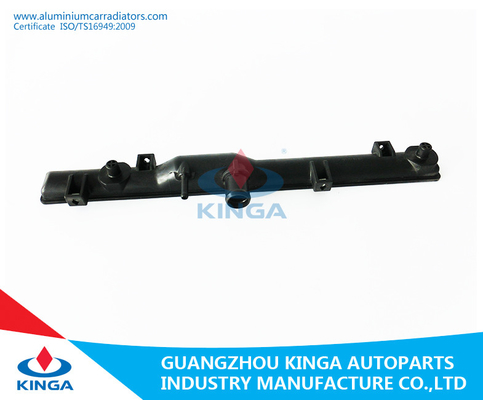 China Top Tank Of Cooling Radiator For Suzuki SX-4(Diesel)'05-Mt In Good Quality supplier