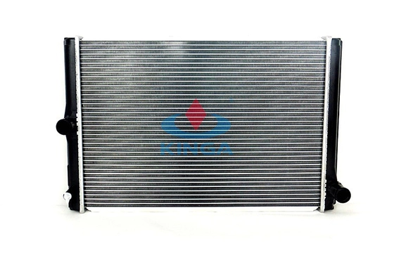 China Heat Exchanger Toyota Radiator for AURIS 1.4 D4D 07 OEM 16400 - 0N060 PA16 / 26 MT supplier